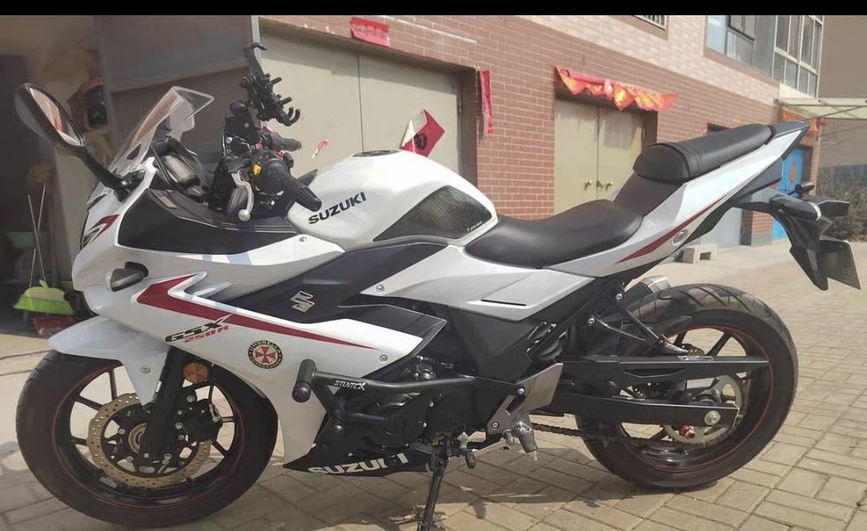 二手豪爵铃木GSX250R