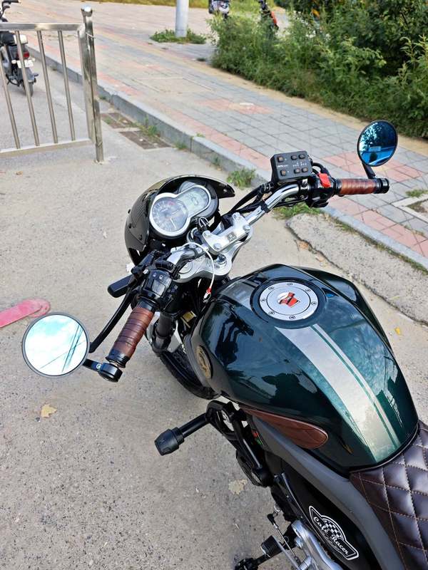 二手五羊本田鸷道 CB190SS