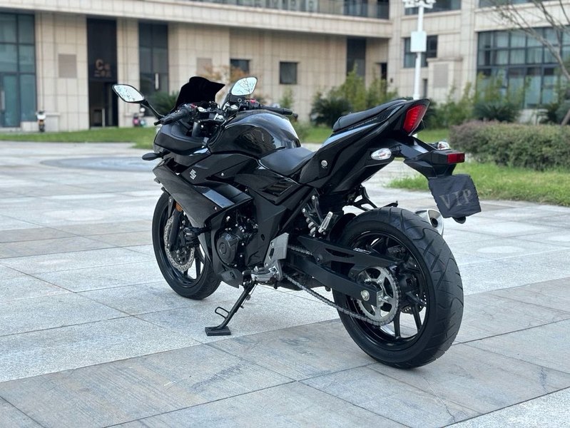 二手豪爵铃木GSX250R