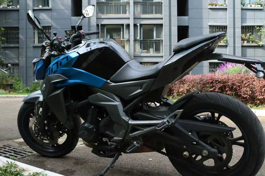 二手春风400NK
