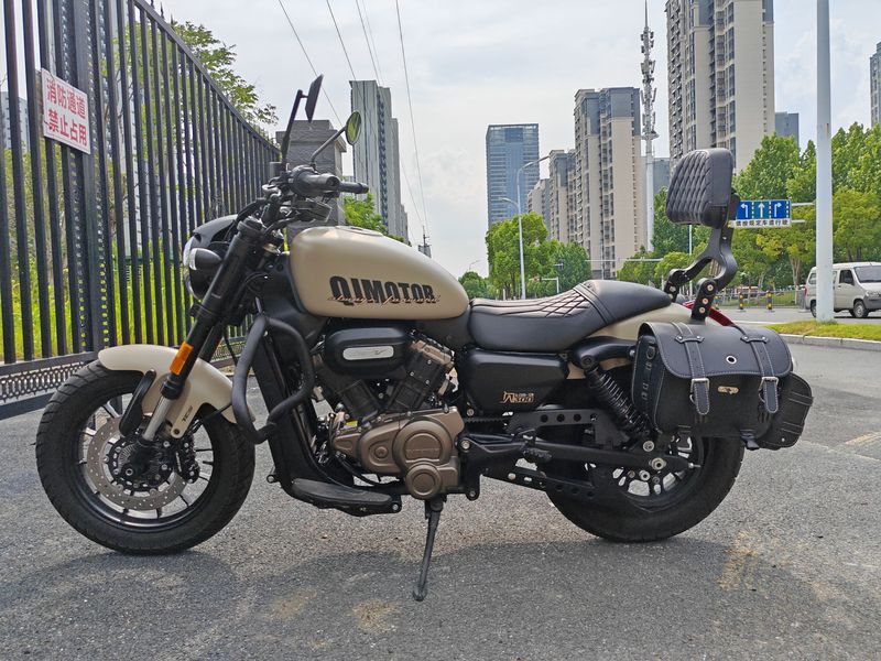 二手QJMOTOR闪300