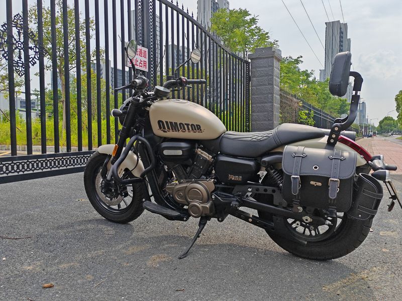 二手QJMOTOR闪300