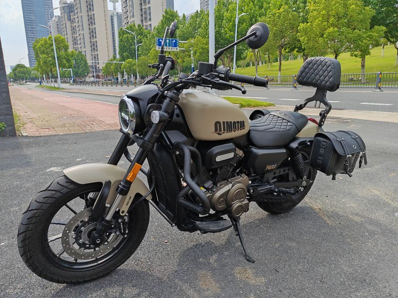 二手QJMOTOR闪300