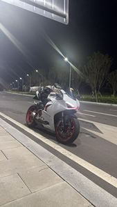 二手杜卡迪Panigale V2