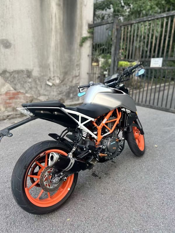 二手KTMR2R390 Duke