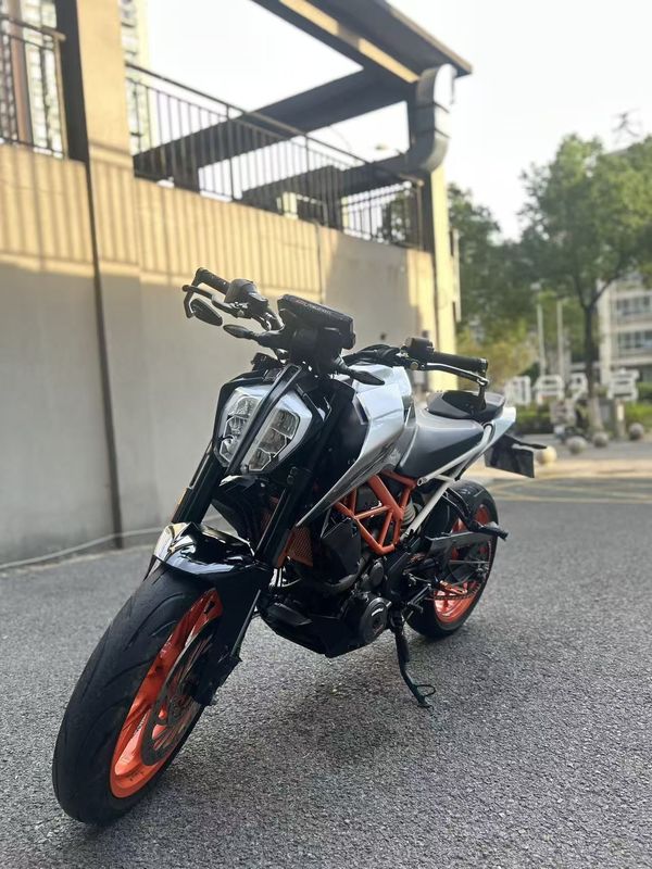 二手KTMR2R390 Duke