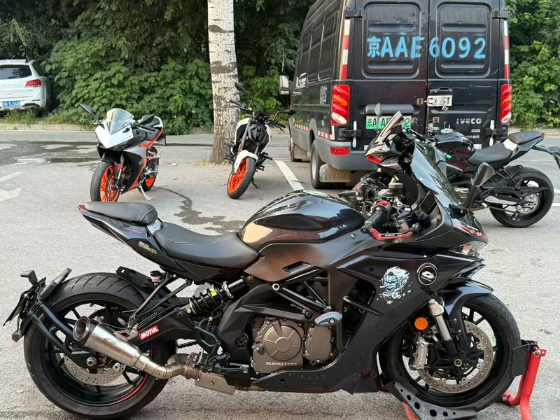 二手QJMOTOR赛600