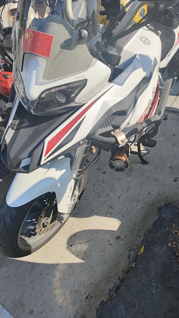 二手贝纳利金鹏 TRK251