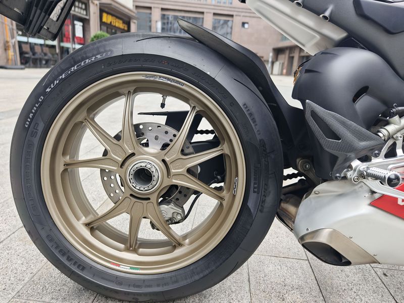 二手杜卡迪Panigale V4