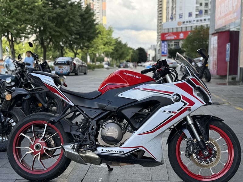 二手QJMOTOR赛400