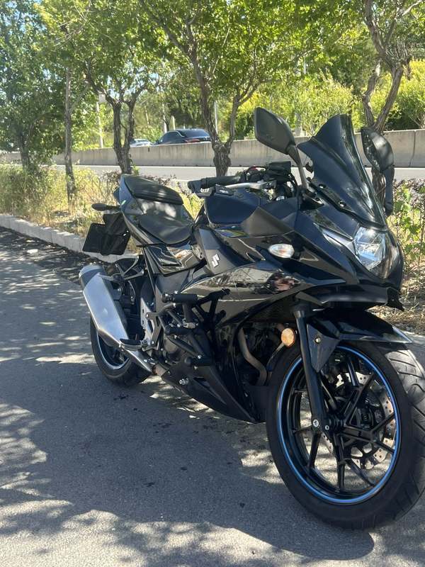 二手豪爵铃木GSX250R