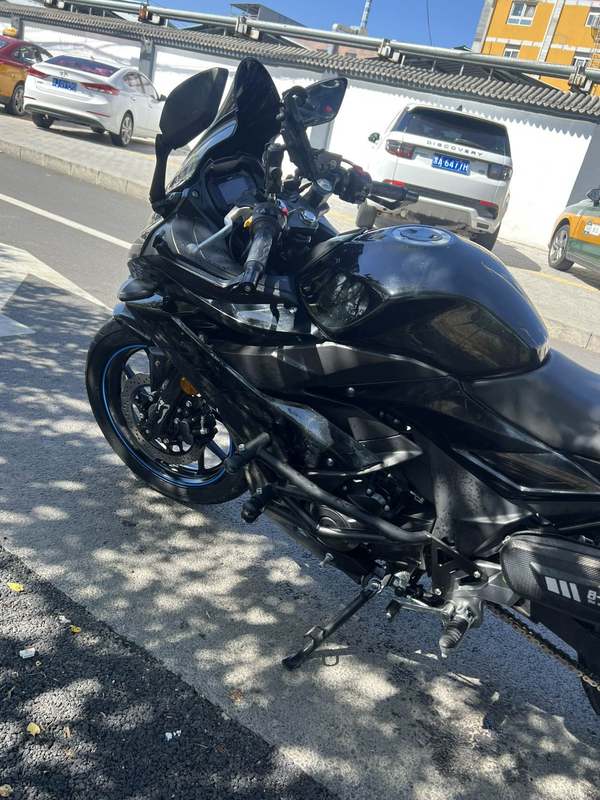 二手豪爵铃木GSX250R