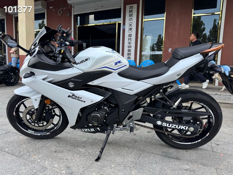 二手豪爵铃木GSX250R