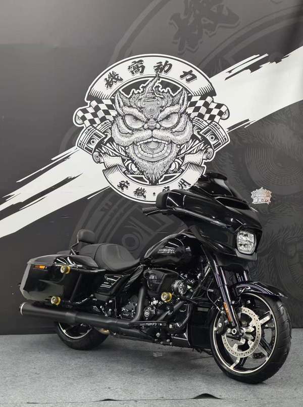 二手哈雷戴维森大道滑翔 Street Glide