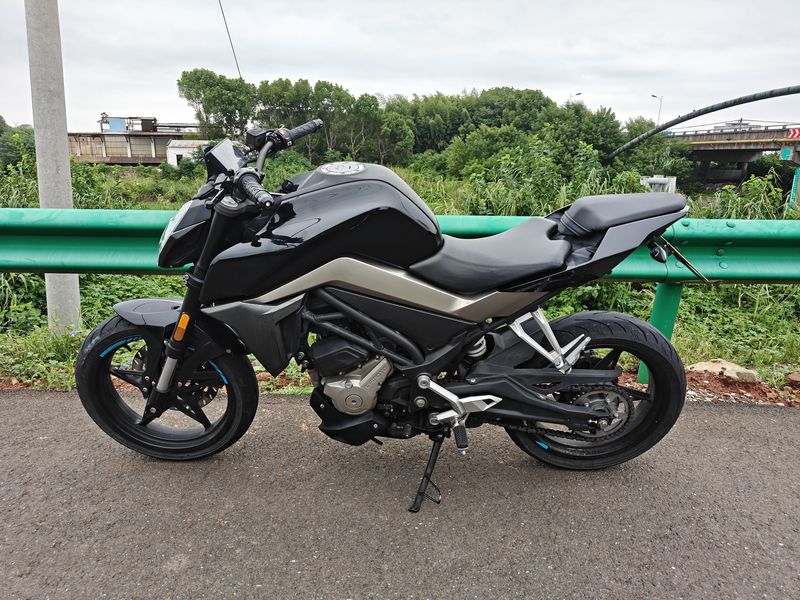 二手春风250NK