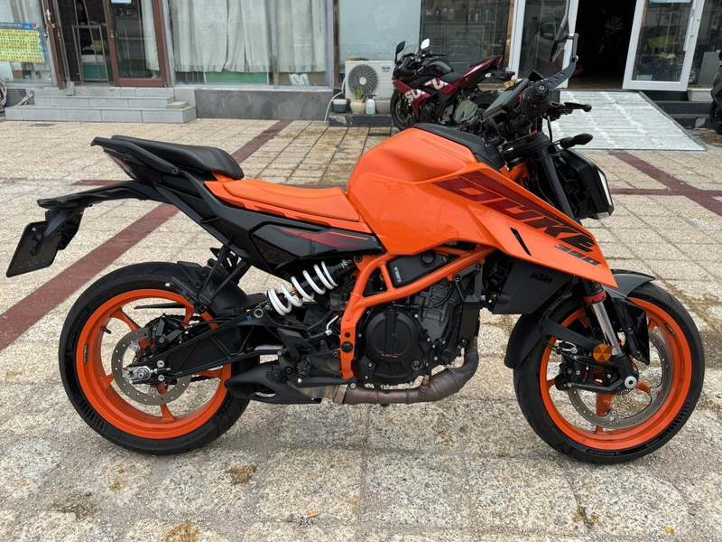 二手KTMR2R390 Duke