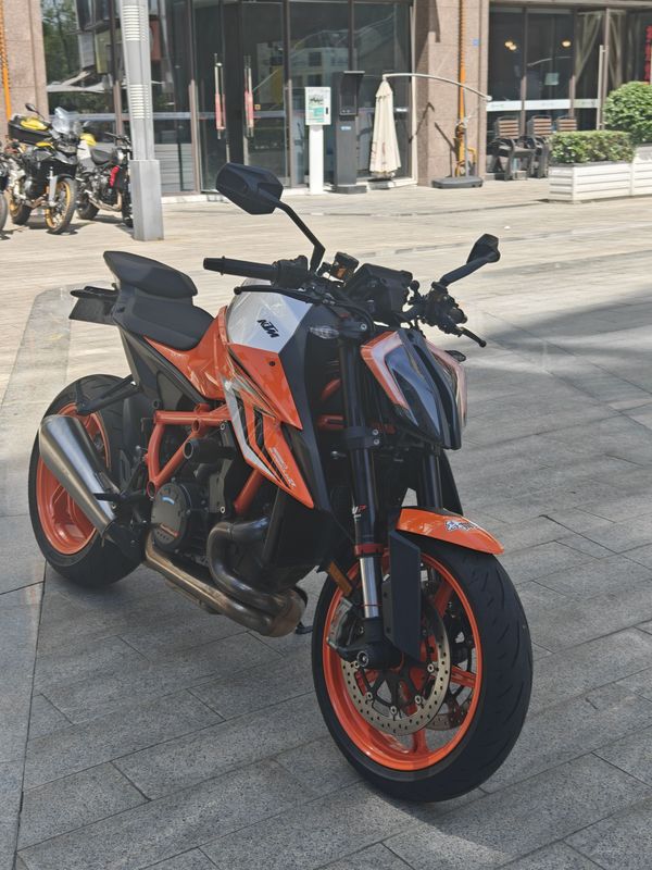 二手KTMR2R1290 Super Duke