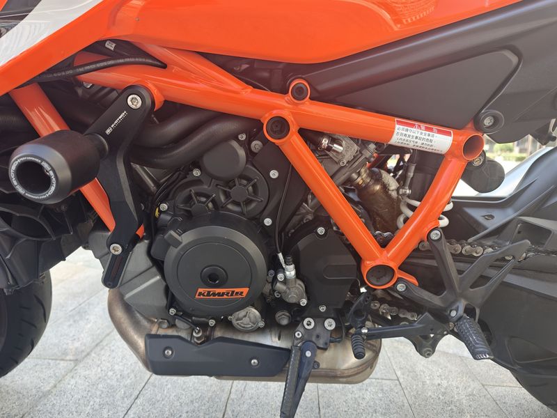 二手KTMR2R1290 Super Duke