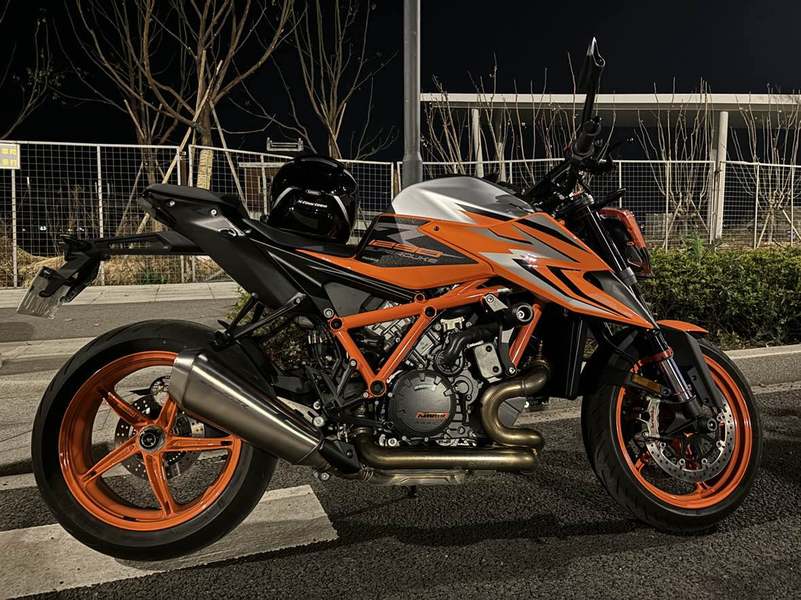 二手KTMR2R1290 Super Duke