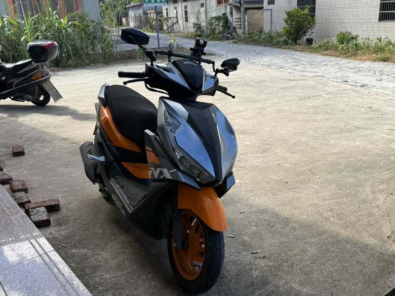二手五羊本田NX125