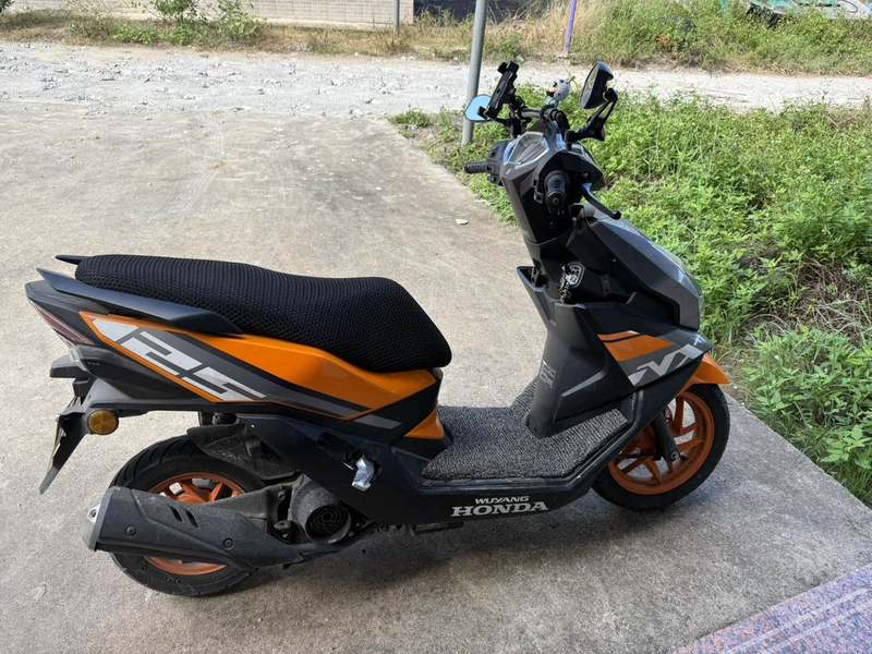 二手五羊本田NX125
