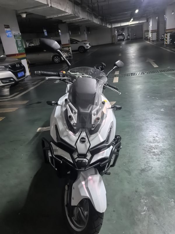 二手三阳哈士奇 Husky ADV150