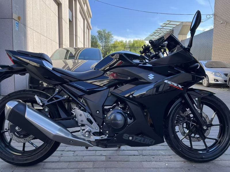 二手豪爵铃木GSX250R