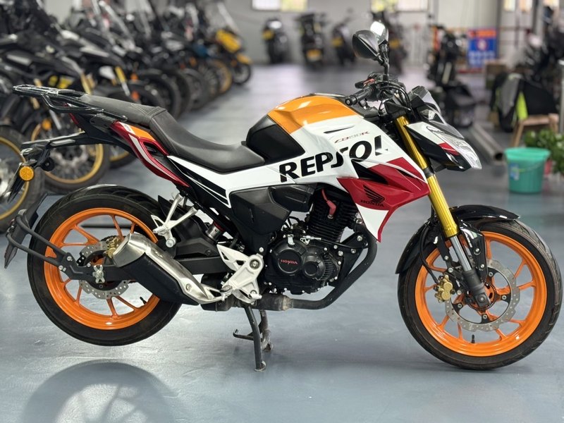 二手五羊本田CB190R 暴锋眼
