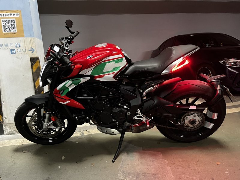 二手奥古斯塔Dragster 800