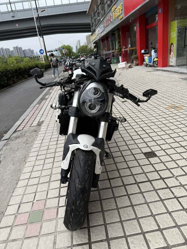 二手贝纳利752S