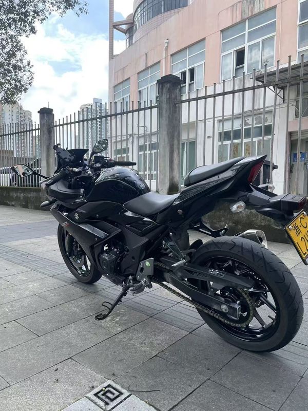 二手豪爵铃木GSX250R