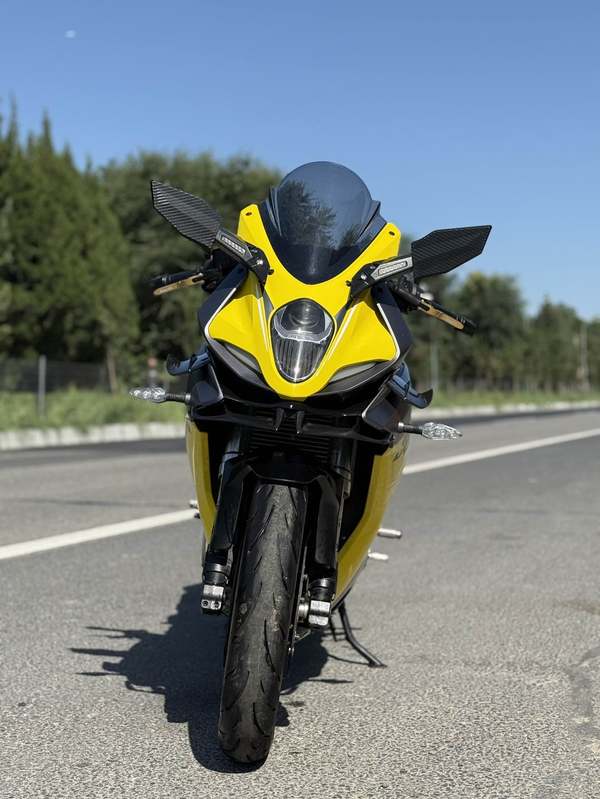 二手贝纳利龙卷风 Tornado 302R