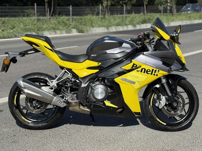 二手贝纳利龙卷风 Tornado 302R
