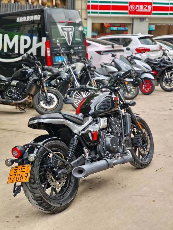 二手长江Bobbie ll 700i