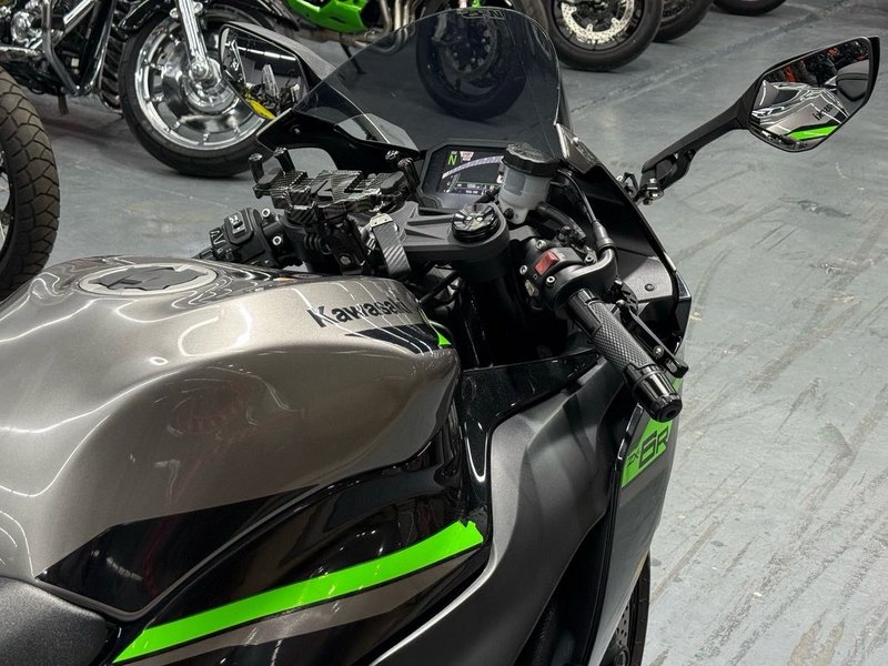 二手川崎Ninja ZX-6R 