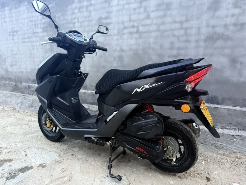 二手五羊本田NX125