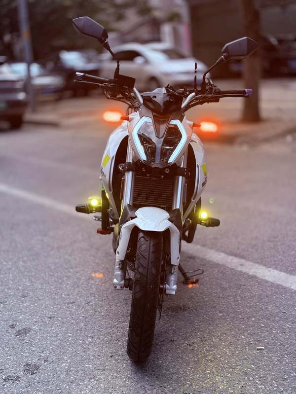 二手贝纳利小迅龙 BN150S