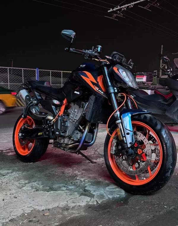 二手KTMR2R890 Duke