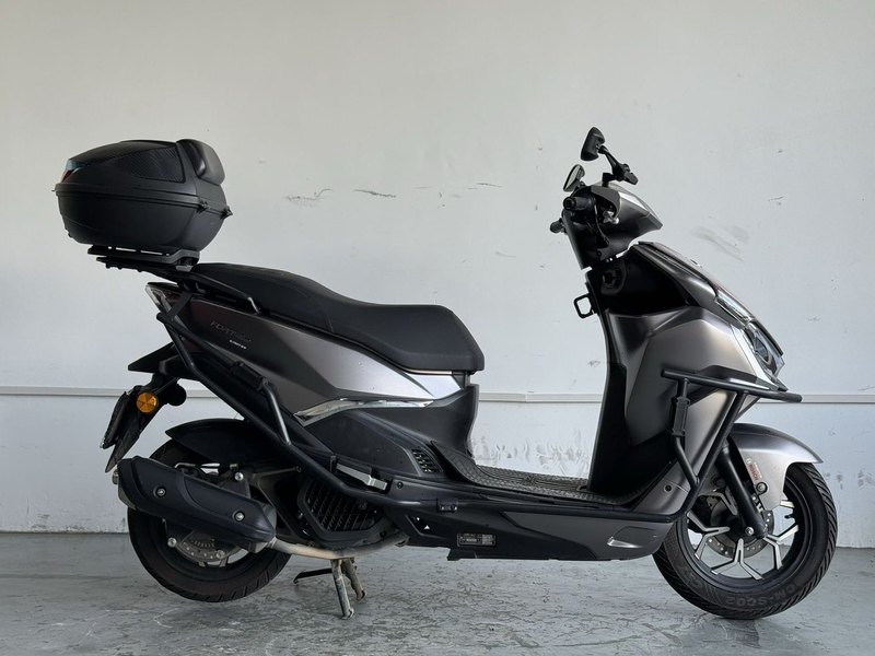 二手QJMOTOR鸿150RS