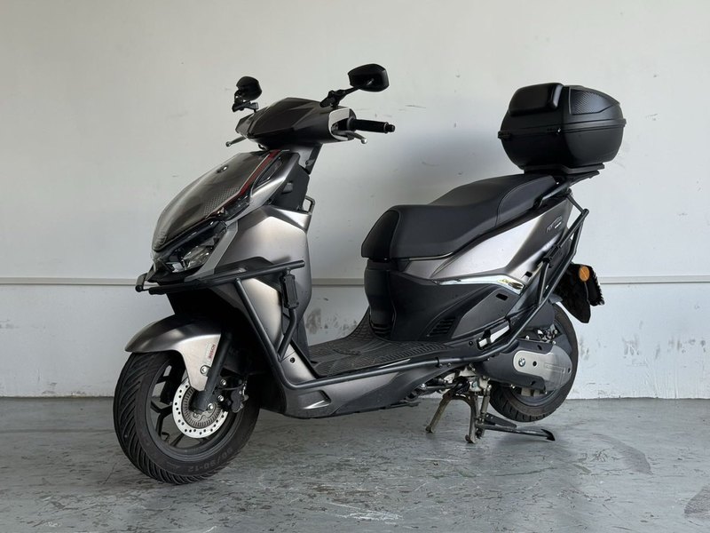 二手QJMOTOR鸿150RS
