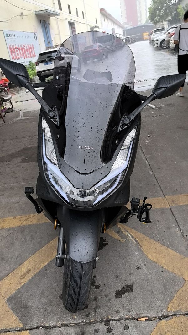 二手五羊本田PCX