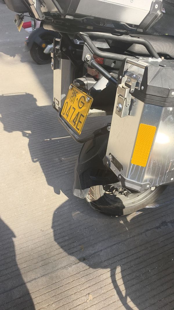 二手贝纳利金鹏 TRK251