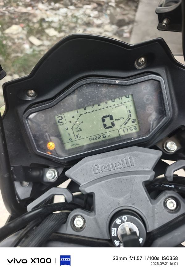 二手贝纳利金鹏 TRK251
