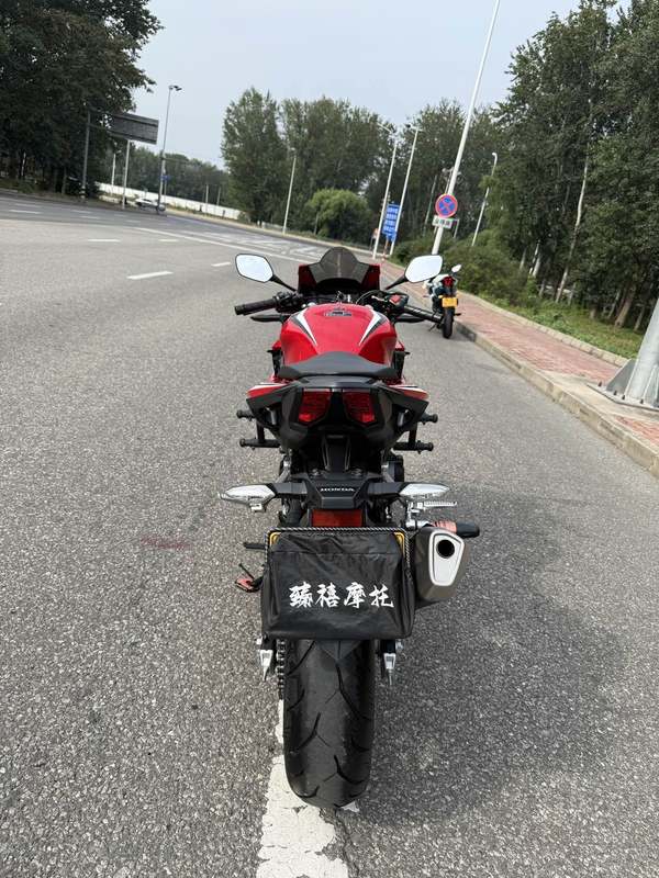 二手本田CBR400R