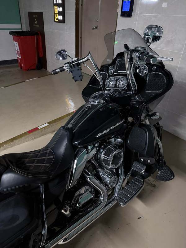 二手哈雷戴维森Road Glide