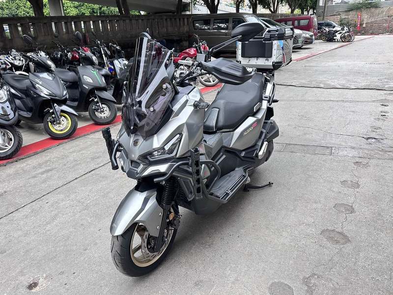 二手三阳哈士奇 Husky ADV150