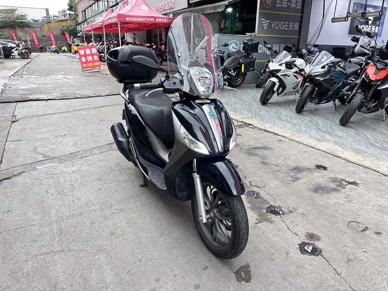 二手比亚乔Medley 150