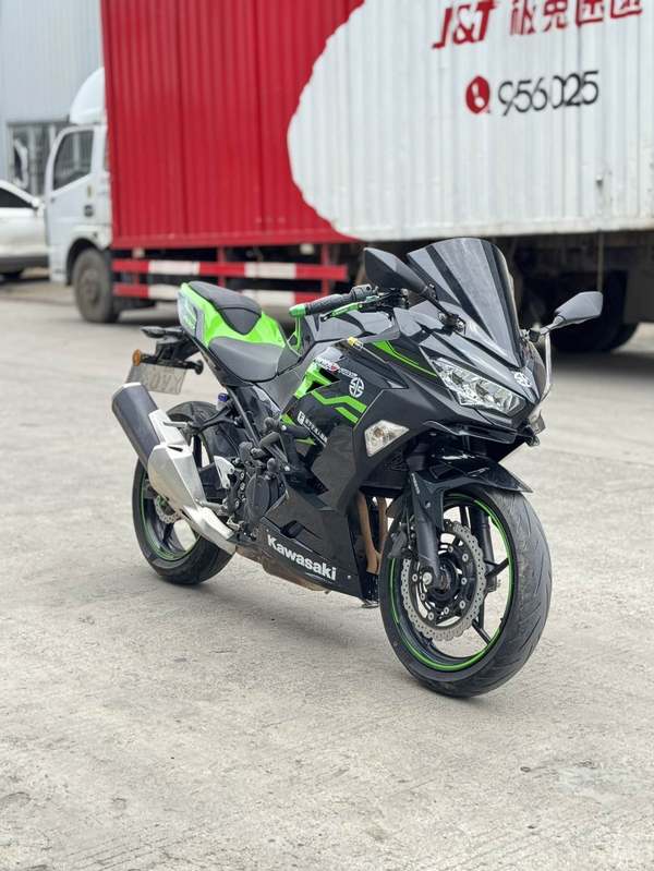 二手川崎Ninja 400