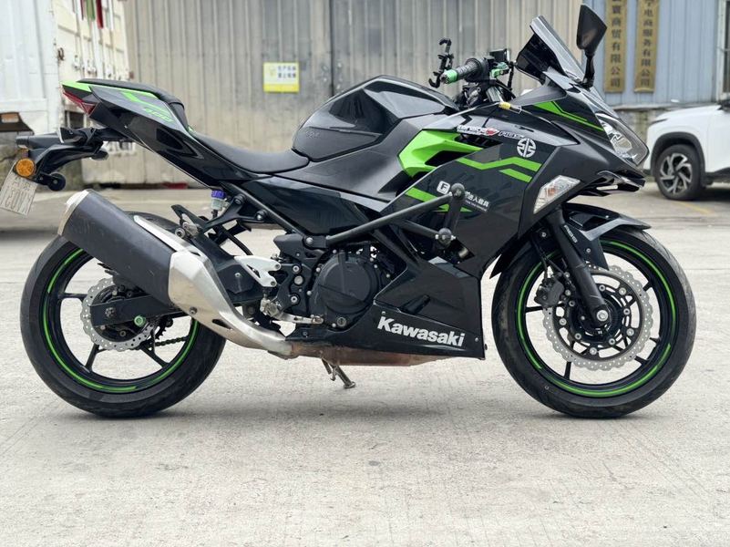 二手川崎Ninja 400