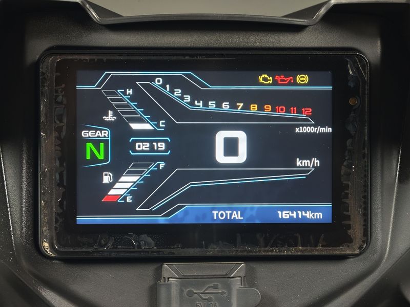 二手贝纳利龙卷风 Tornado 302R